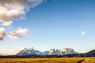 山峰
